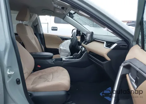 2021 Toyota Rav4 Xle из США, поврежденный, VIN 2T3W1RFV4MW140794